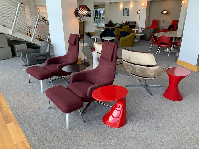 Lounge thumbnail 5