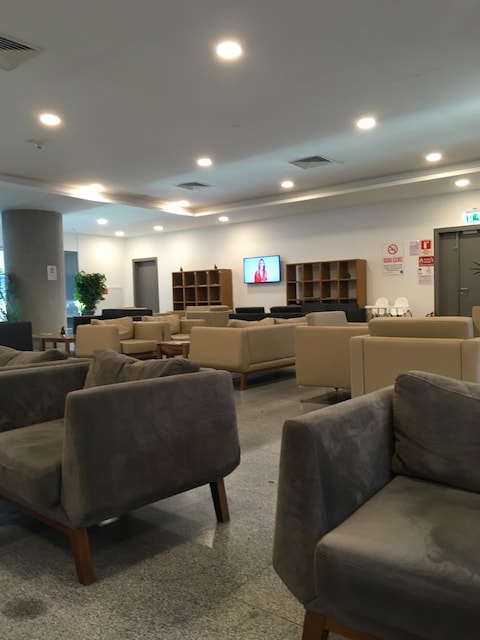 Lounge thumbnail 2