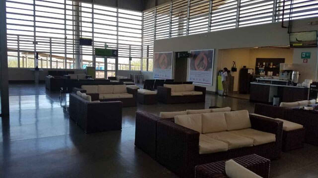 Lounge thumbnail 1