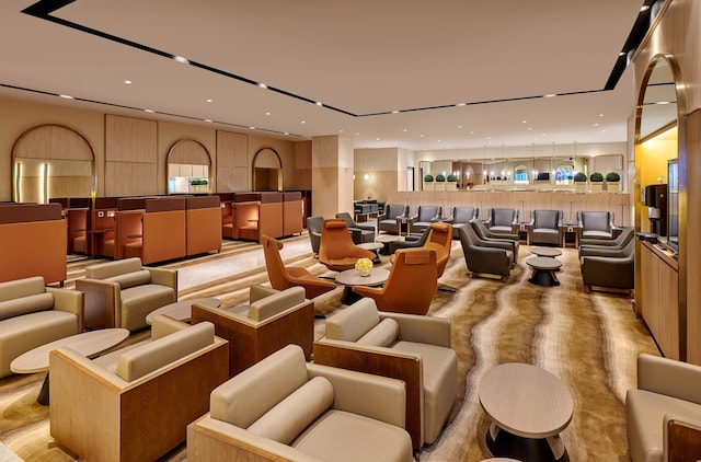 Lounge thumbnail 1