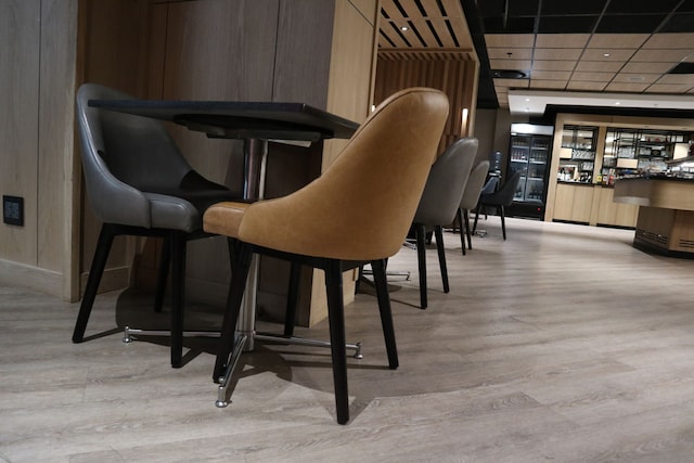 Lounge thumbnail 1