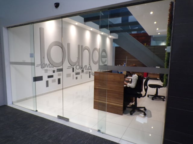 Lounge thumbnail 2