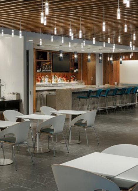 International Lounges